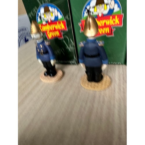 337 - 8 x CAMBERWICK GREEN FIREMEN FIGURINE COLLECTION by Robert Harrop. 
Features 2 x Captain Flack plus ... 