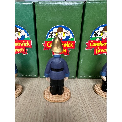 337 - 8 x CAMBERWICK GREEN FIREMEN FIGURINE COLLECTION by Robert Harrop. 
Features 2 x Captain Flack plus ... 