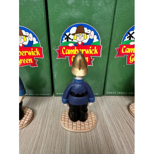 337 - 8 x CAMBERWICK GREEN FIREMEN FIGURINE COLLECTION by Robert Harrop. 
Features 2 x Captain Flack plus ... 