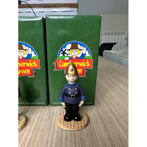 337 - 8 x CAMBERWICK GREEN FIREMEN FIGURINE COLLECTION by Robert Harrop. 
Features 2 x Captain Flack plus ... 