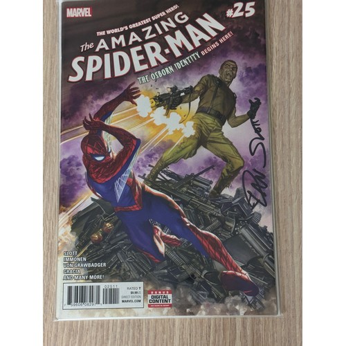 119 - Amazing Spider-Man issues signed by Dan Slott (x3)VFN Condition. Bagged & Boarded. Marvel Comics.