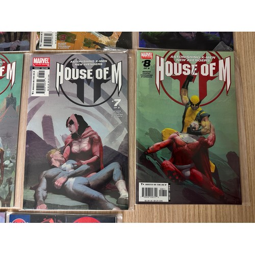 122 - House of M #1-8 + One-Shots. 10 Comics. Marvel Comics 2005. FN/VFN Condition.