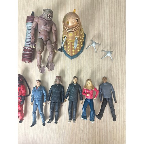 239 - Collection of DOCTOR WHO Toys and Figurines