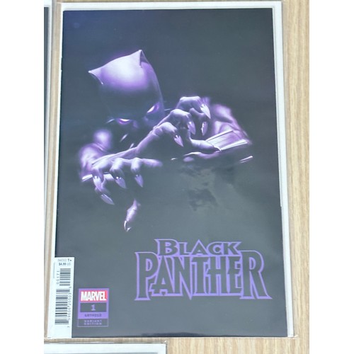 327 - 3 x BLACK PANTHER VARIANT COVERS.
Featuring: 
Vol.7. #25 - Gleason Variant.
Vol.8. #5 - Cabat Varian... 