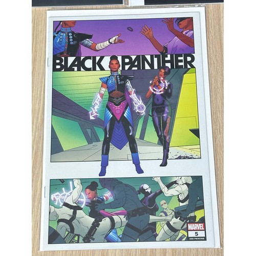 327 - 3 x BLACK PANTHER VARIANT COVERS.
Featuring: 
Vol.7. #25 - Gleason Variant.
Vol.8. #5 - Cabat Varian... 