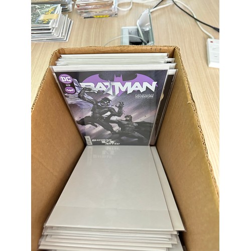 286 - Batman Volume 3 – run of 1 to 125 (missing 24,37,77,96 - includes key issues, variants and  annuals)... 