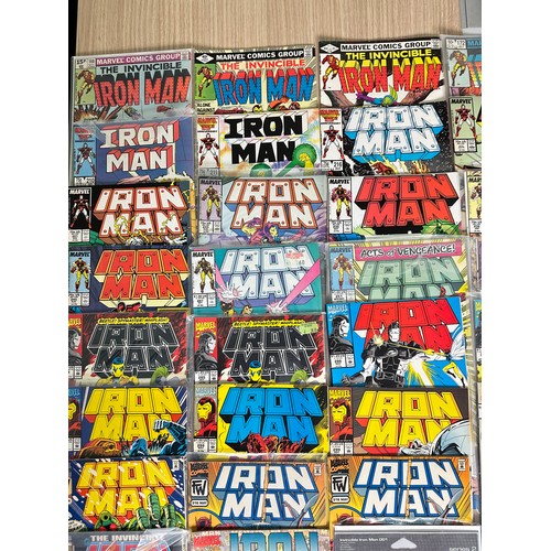 288 - Iron Man bundle (50 issues, Invincible Iron Man (RiRi Williams) 16,8-11, Ironheart 1 & 12, Infamous ... 