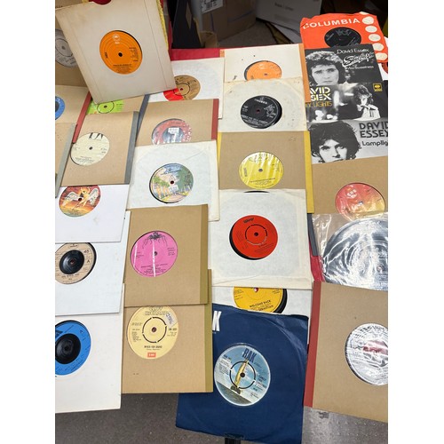 530 - 70+ x 70's & 80's 7+ Vinyl Singles 45 RPM. Good Conditions,