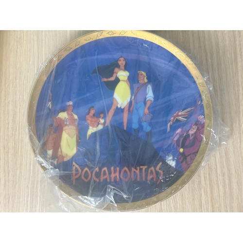 514 - DISNEY POCAHONTAS GOLD RIMMED COMMEMORATIVE DISNEY PLATE,w/STAND,1995,8-1/4