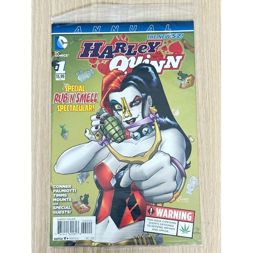 287 - HARLEY QUINN ANNUAL #1 - x 2 Covers Special Rub 'n'smell spectacular covers. DC Comics 2014. Both se... 