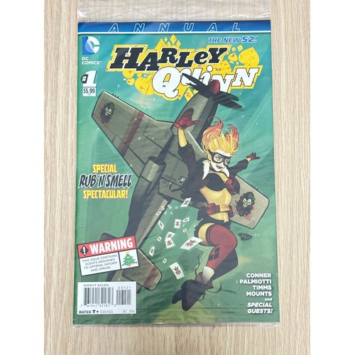 287 - HARLEY QUINN ANNUAL #1 - x 2 Covers Special Rub 'n'smell spectacular covers. DC Comics 2014. Both se... 