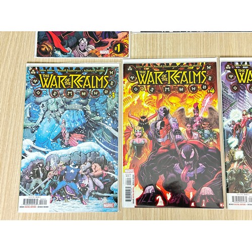 300 - WAR OF THE REALMS #1 - 6 plus variant of #1. Complete series run.  Marvel comics 2019. NM Condition.... 