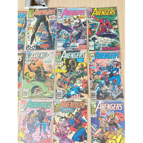 320 - AVENGERS - COMIC BUNDLE - 22 Marvel Comics from 1989 Onwards. Featuring #307309, 311, 315, 316, 320,... 