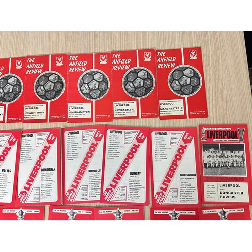 412 - FOOTBALL PROGRAMMES: LIVERPOOL FC. Large bundle of home football Programmes from 1971 - 1975. 33 Pro... 