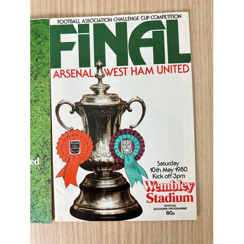 416 - FOOTBALL PROGRAMMES: FA CUP FINAl x 3 all featuring Arsenal  from 1978, 1979 and 1980. VFN Condition... 