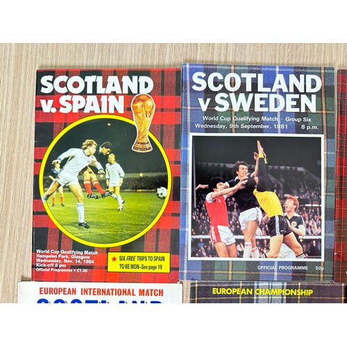 419 - FOOTBALL PROGRAMMES: SCOTLAND World Cup & European Championship Qualifying Internationals from 70's ... 