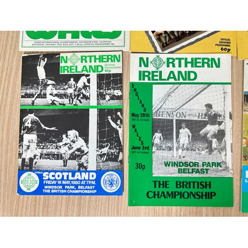 424 - FOOTBALL PROGRAMMES: NORTHERN IRELAND International matches from 70's & 80's. VFN Condition. 8 progr... 