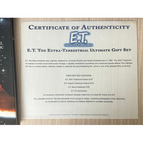 381 - E.T. The Extra-Terrestrial [Ultimate Gift Set] (DVD, 1982)
4 disc set.  Plus C.O.A, Hardback book & ... 