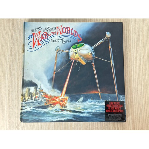 382 - Jeff Wayne's Musical Version of The War of the Worlds 7 Disc Collector's Edition
This 7 disc Collect... 