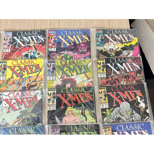 300 - CLASSIC X-MEN. Almost complete run from #1 - 45 (Missing #16). Excellent Condition. Marvel Comics 19... 