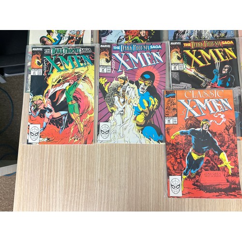 300 - CLASSIC X-MEN. Almost complete run from #1 - 45 (Missing #16). Excellent Condition. Marvel Comics 19... 