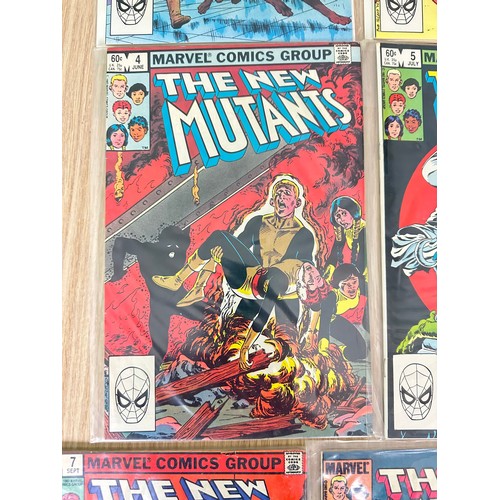 330 - THE NEW MUTANTS #1 - 10. Consecutive run of the 1983 Marvel Comics series. Featuring Key comics #1, ... 