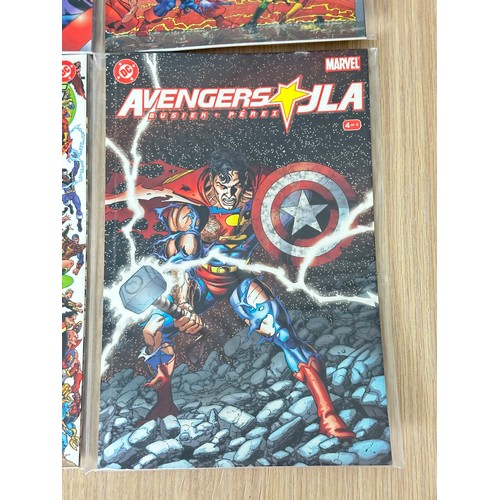 336 - JLA/AVENGERS #1 - 4. (2003) Complete Four issue cross-over Limited series. Co issued by Marvel and D... 