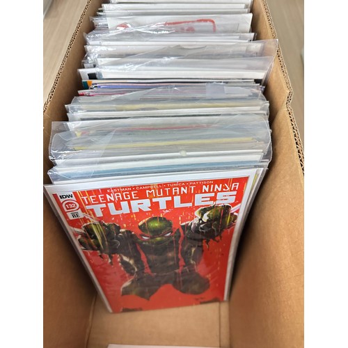 363 - HUGE BUNDLE OF 220+ INDEPENDENT COMIC BOOKS. Featuring titles from Boom, Image Comics, IDW, Vertigo,... 