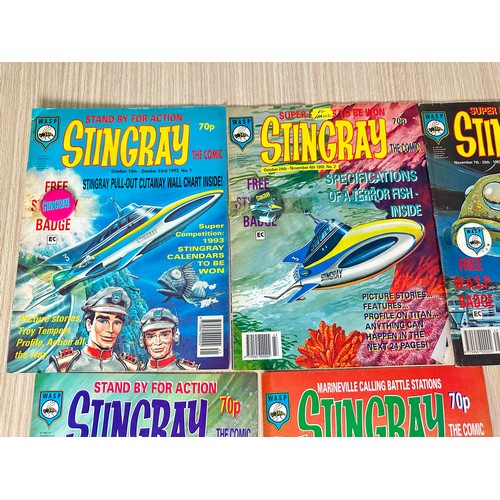 370 - STINGRAY UK COMIC #1 - 8. Includes free gift badges for #1 - 3. 1992 onwards. G/VG Condition.