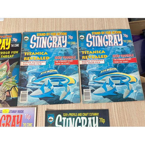 370 - STINGRAY UK COMIC #1 - 8. Includes free gift badges for #1 - 3. 1992 onwards. G/VG Condition.