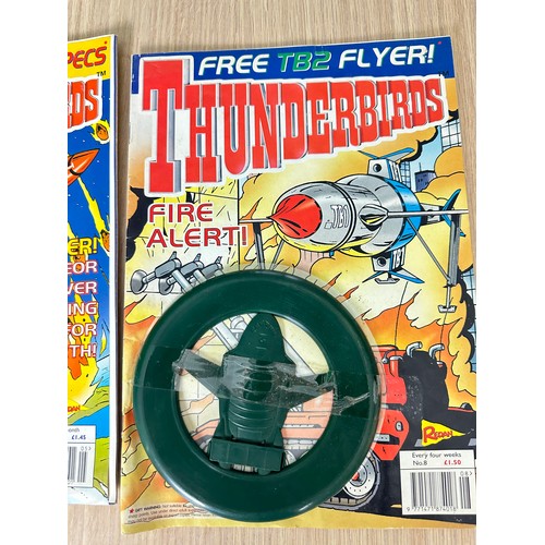 371 - THUNDERBIRDS MONTHLY MAGAZINE x 2. #5 & #8. Complete with free gifts. Good Condition.