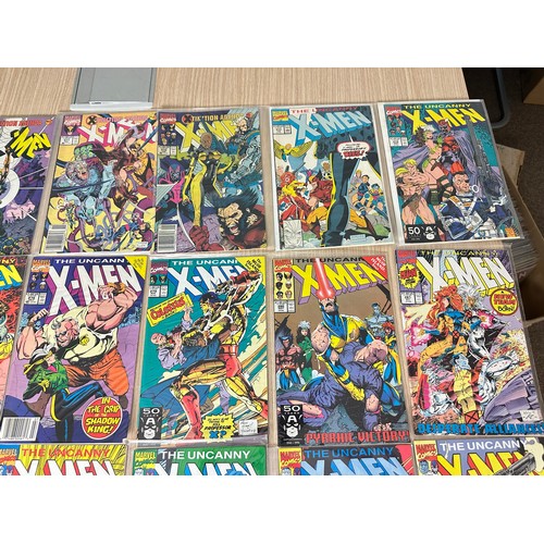 387 - UNCANNY X-MEN #268 - 299. Consecutive run of 32 Numbered comics. Marvel Comics 1990 - 1993.  Include... 