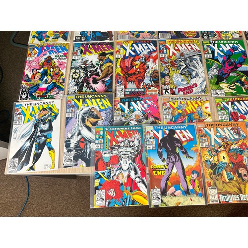 387 - UNCANNY X-MEN #268 - 299. Consecutive run of 32 Numbered comics. Marvel Comics 1990 - 1993.  Include... 