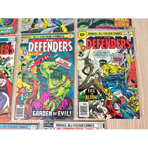 396 - DEFENDERS - #30 - 40. Consecutive numbered run of Bronze-Age Marvel Comics 1975/6. Includes #32 - 1s... 