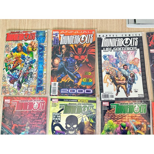 433 - THUNDERBOLTS BUNDLE. 15 Thunderbolts related comics including annuals, Specials and other runs. 
VFN... 