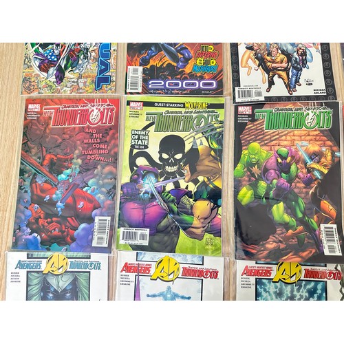 433 - THUNDERBOLTS BUNDLE. 15 Thunderbolts related comics including annuals, Specials and other runs. 
VFN... 