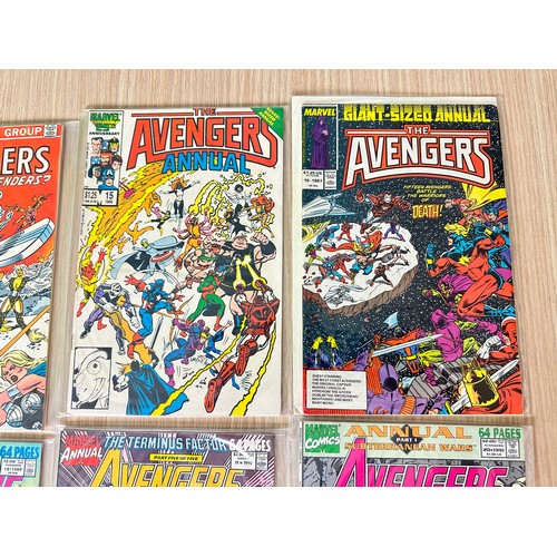 457 - AVENGERS ANNUAL BUNDLE. Featuring #8, 11, 15, 16, 17, 18, 19, 20. Marvel Comics 1978 to 1991. 8 Comi... 