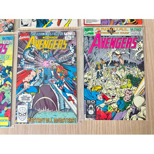 457 - AVENGERS ANNUAL BUNDLE. Featuring #8, 11, 15, 16, 17, 18, 19, 20. Marvel Comics 1978 to 1991. 8 Comi... 