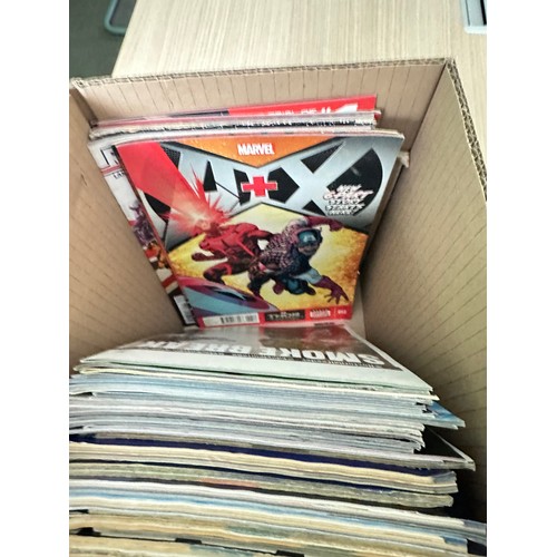 334A - ASSORTED MARVEL COMICS BUNDLE OF 250+ COMICS. Various Decades. Featuring: X-Men, Avengers, Fantastic... 