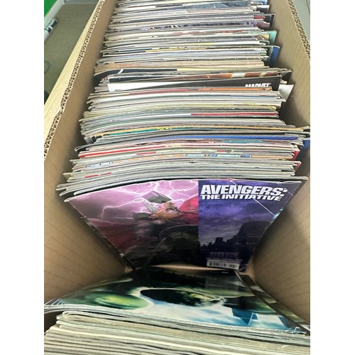 334C - ASSORTED MARVEL COMICS BUNDLE OF 280+ COMICS. Various Decades. Featuring: X-Men, Avengers, Fantastic... 