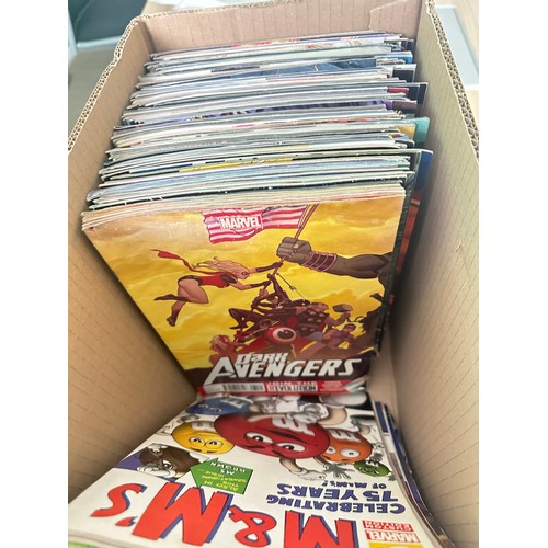 334C - ASSORTED MARVEL COMICS BUNDLE OF 280+ COMICS. Various Decades. Featuring: X-Men, Avengers, Fantastic... 