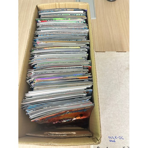 334D - ASSORTED DC COMICS BUNDLE OF 270+ COMICS. Various Decades. Featuring: Aquaman, Teen Titans, Justice ... 