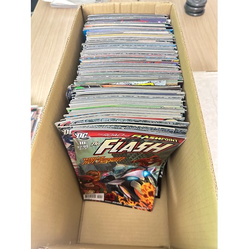 334D - ASSORTED DC COMICS BUNDLE OF 270+ COMICS. Various Decades. Featuring: Aquaman, Teen Titans, Justice ... 