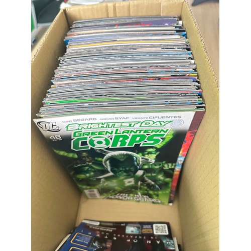 334D - ASSORTED DC COMICS BUNDLE OF 270+ COMICS. Various Decades. Featuring: Aquaman, Teen Titans, Justice ... 