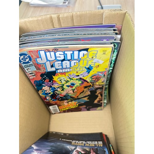 334D - ASSORTED DC COMICS BUNDLE OF 270+ COMICS. Various Decades. Featuring: Aquaman, Teen Titans, Justice ... 