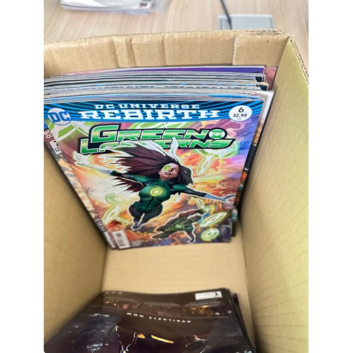 334D - ASSORTED DC COMICS BUNDLE OF 270+ COMICS. Various Decades. Featuring: Aquaman, Teen Titans, Justice ... 