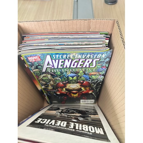 412A - ASSORTED MARVEL COMICS BUNDLE OF 260+ COMICS. Various Decades. Featuring: X-Men, Avengers, Captain M... 