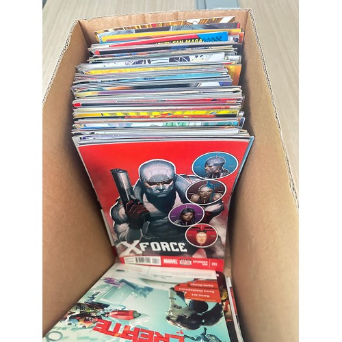 412C - ASSORTED MARVEL COMICS BUNDLE OF 150+ COMICS. Various Decades mostly modern. Featuring: X-Men, Venom... 