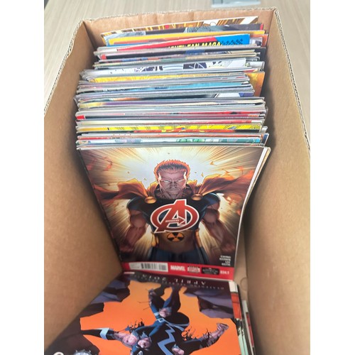 412C - ASSORTED MARVEL COMICS BUNDLE OF 150+ COMICS. Various Decades mostly modern. Featuring: X-Men, Venom... 