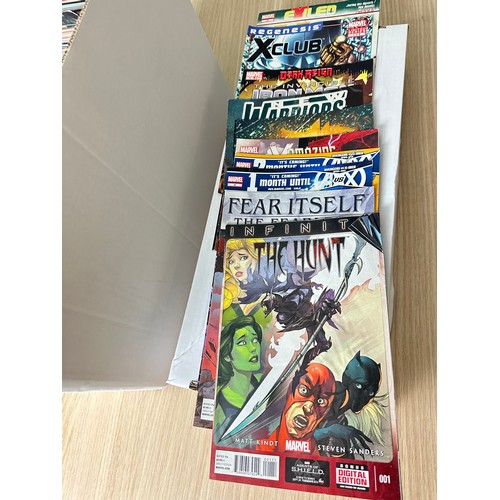 473 - ASSORTED MARVEL COMICS BUNDLE OF 250+ COMICS. Various Decades. Featuring: Spider-man, X-Men, Avenger... 